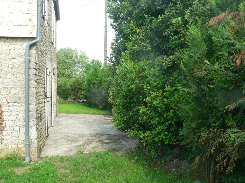 Gite De L'Aure Trevieres Exterior foto